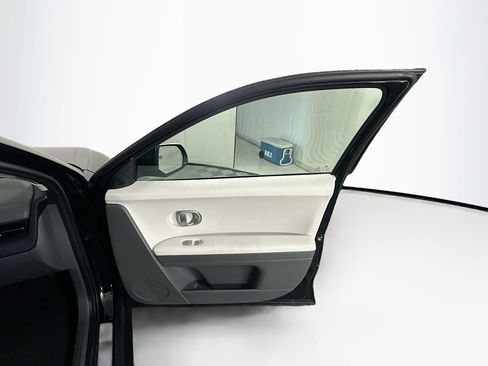 Used 2024 Hyundai Ioniq 5 SEL RWD image 32