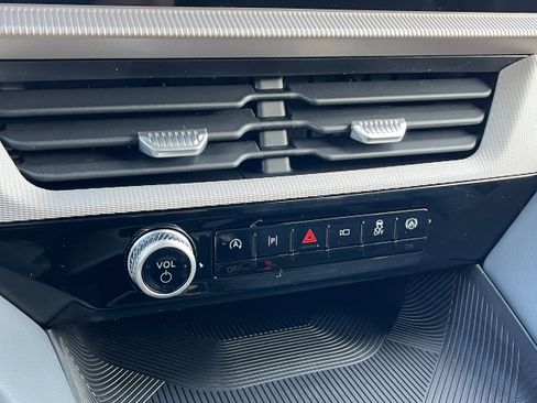 New 2026 Ford Explorer Active w/ Active Comfort Package image 17