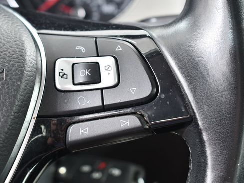Used 2017 Volkswagen Golf S FWD image 31