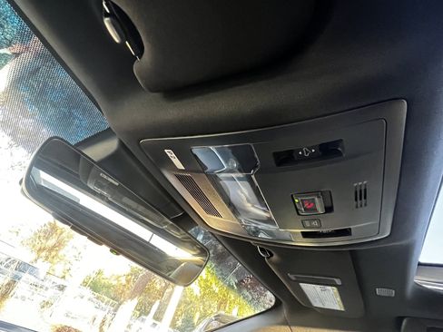 Used 2023 Lexus ES 350 w/ Premium Package image 28