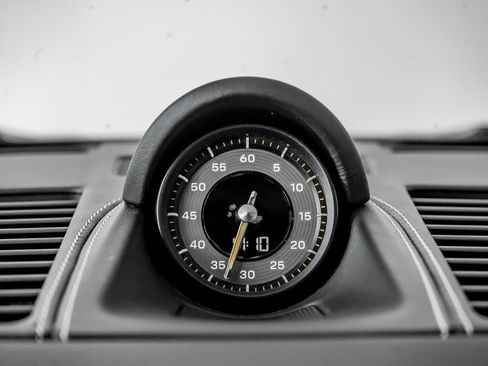 Certified 2022 Porsche 911 GT3 RWD image 21