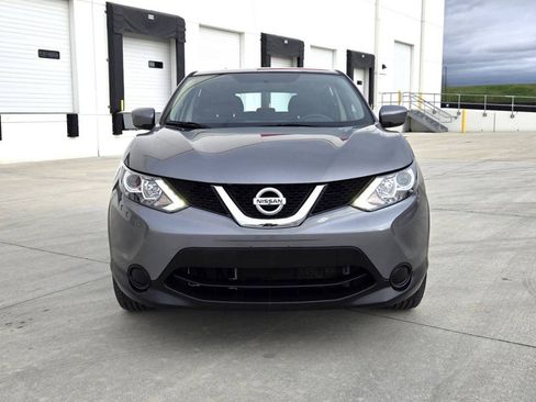 Used 2017 Nissan Rogue Sport S w/ S Appearance Package image 2