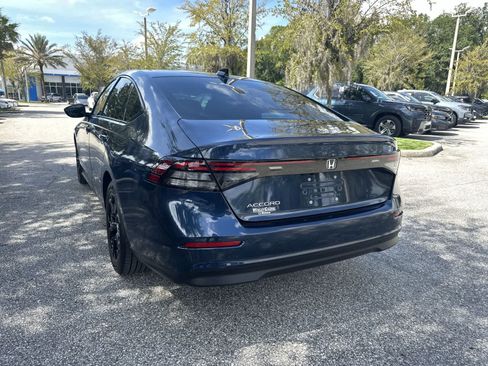 Used 2025 Honda Accord SE image 4