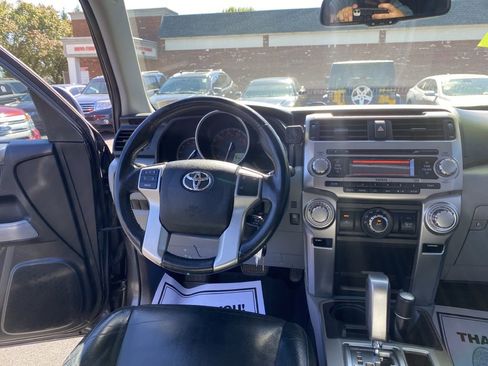 Used 2011 Toyota 4Runner SR5 image 10