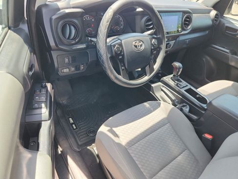 Used 2023 Toyota Tacoma SR AWD/4WD image 15