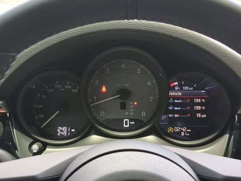 Used 2026 Porsche Macan S AWD/4WD image 36
