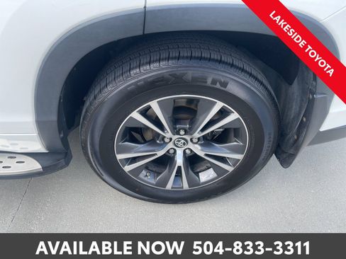 Used 2016 Toyota Highlander XLE image 10