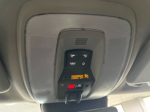 Used 2017 Volvo S60 T5 Dynamic w/ Vision Package image 37