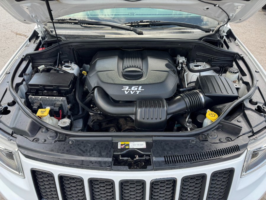 Used 2014 Jeep Grand Cherokee Laredo w/ Quick Order Package 23E AWD/4WD image 23