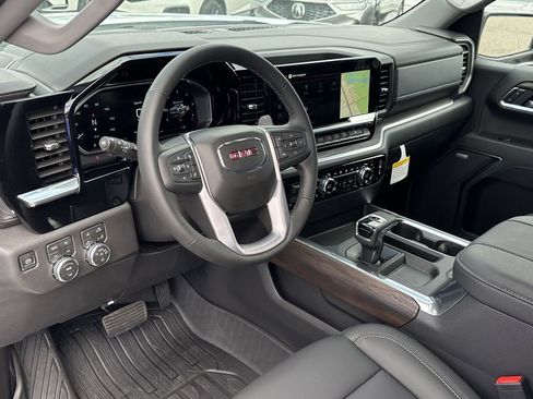 New 2026 GMC Sierra 1500 SLT w/ SLT Premium Plus Package AWD/4WD image 18
