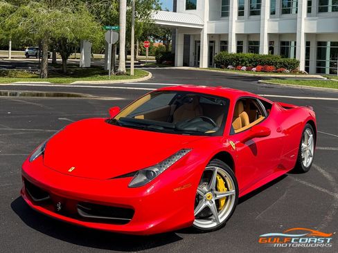 Used 2011 Ferrari 458 Italia Coupe RWD image 8
