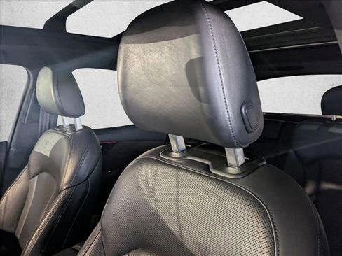 Used 2018 Audi Q7 3.0T Prestige w/ Prestige Package image 14