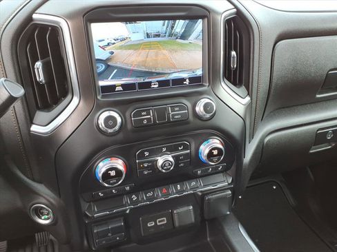 Certified 2022 GMC Sierra 2500 AT4 w/ Snow Plow Prep/Camper Package image 26