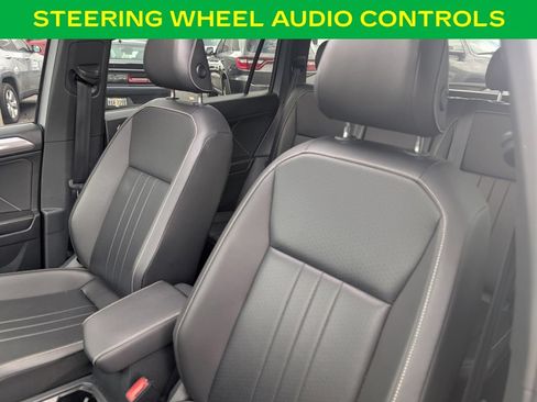 Used 2022 Volkswagen Tiguan SE R-Line AWD/4WD image 16