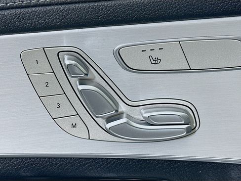 Used 2023 Mercedes-Benz GLC 300 GLC 300 image 13