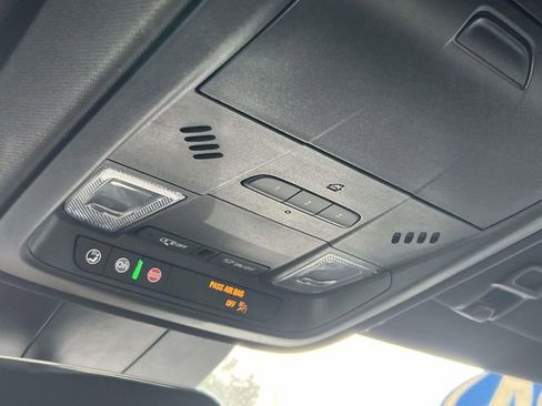 Used 2024 Cadillac XT4 Premium Luxury image 14