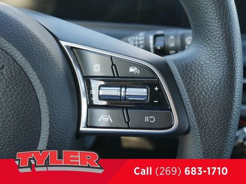 Used 2024 Kia Seltos LX AWD/4WD image 26
