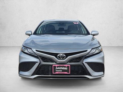 Used 2024 Toyota Camry XSE FWD image 2