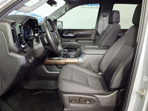 Used 2022 Chevrolet Silverado 1500 LT image 17