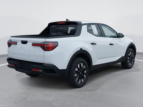 Used 2025 Hyundai Santa Cruz SE image 5