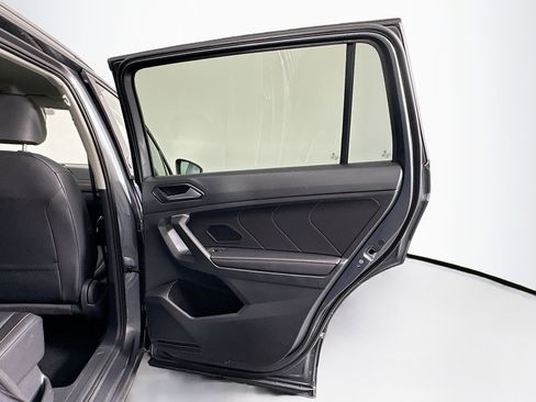 Used 2024 Volkswagen Tiguan Wolfsburg Edition image 32