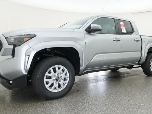 New 2026 Toyota Tacoma SR5 AWD/4WD image 17