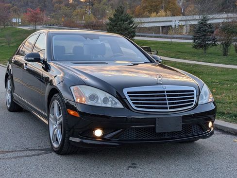 Used 2008 Mercedes-Benz S 550 4MATIC image 3