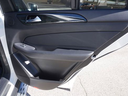 Used 2018 Mercedes-Benz GLE 350 4MATIC image 29