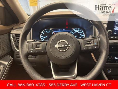 Certified 2023 Nissan Rogue SV image 16