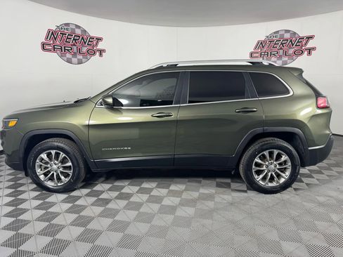 Used 2021 Jeep Cherokee Latitude Lux w/ Sun & Sound Group image 4