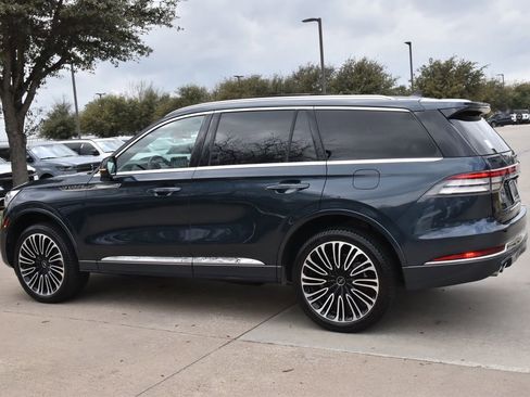 Used 2024 Lincoln Aviator Black Label w/ Dynamic Handling Package image 11