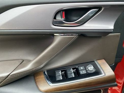 Used 2021 MAZDA CX-9 Signature image 17