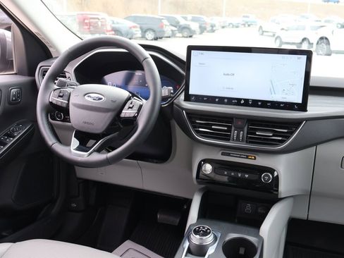 Certified 2025 Ford Escape Platinum image 13