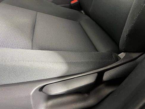 Used 2025 Toyota Prius LE image 22