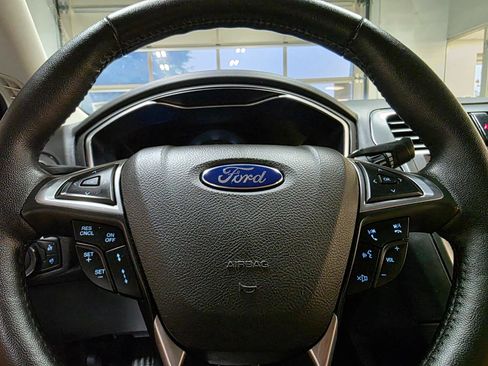 Used 2016 Ford Fusion Titanium AWD/4WD image 28