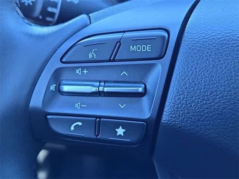 Used 2022 Hyundai Kona Limited image 22