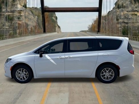 New 2026 Chrysler Voyager LX FWD image 16