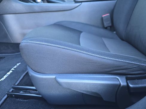 Used 2020 Nissan Sentra SV FWD image 29
