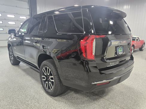 Certified 2024 GMC Yukon AT4 w/ AT4 Premium Package AWD/4WD image 3