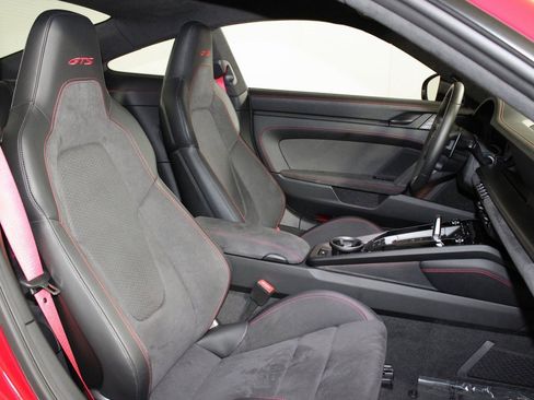 Used 2025 Porsche 911 Carrera 4 GTS image 37