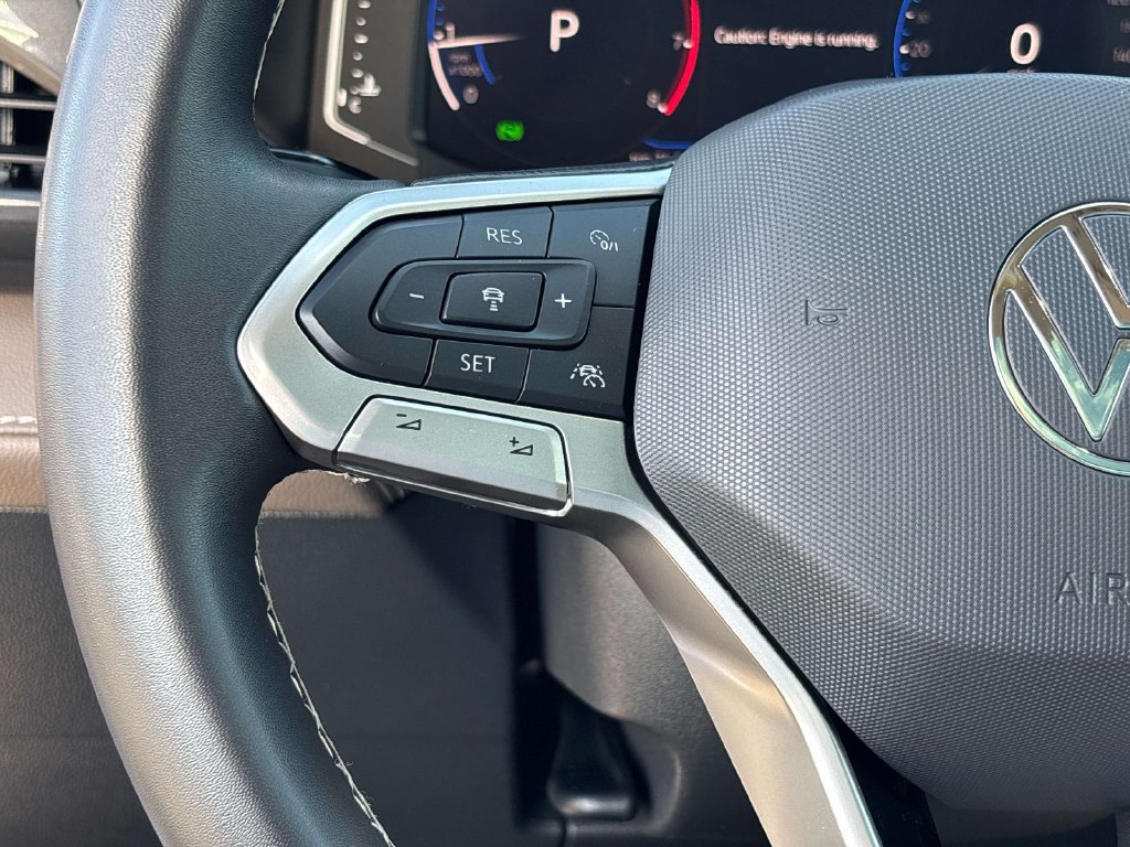 Certified 2024 Volkswagen Taos SEL AWD/4WD image 20