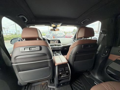 Used 2022 BMW X7 M50i w/ Cold Weather Package AWD/4WD image 20