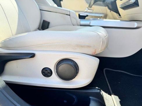 Certified 2022 Mercedes-Benz GLB 250 image 28