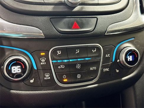 Used 2019 Chevrolet Equinox LT w/ Sun & Navigation Package image 14