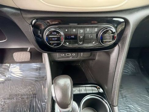 Used 2020 Buick Encore GX Select w/ Advanced Technology Package FWD image 25