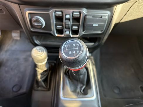 Used 2021 Jeep Wrangler Unlimited Sahara image 22