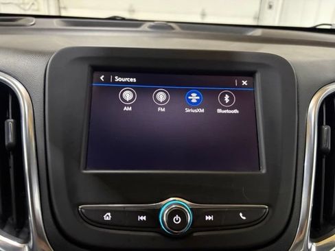 Used 2022 Chevrolet Equinox LS w/ LS Convenience Package FWD image 29
