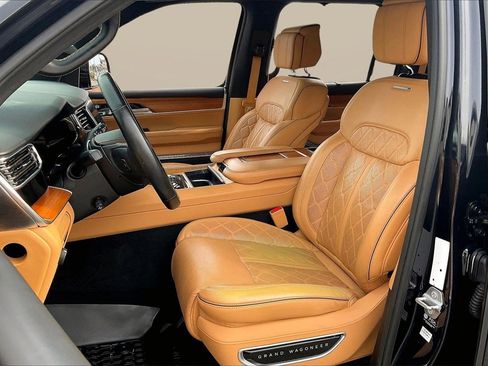 Used 2022 Jeep Grand Wagoneer Series III image 23