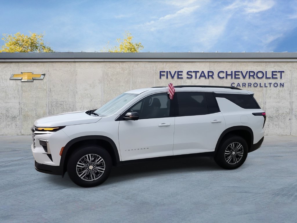 Used 2024 Chevrolet Traverse LT FWD image 4