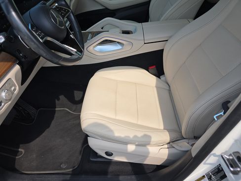 Used 2024 Mercedes-Benz GLE 450 4MATIC image 22
